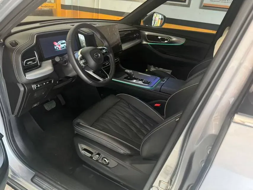 2022 GAC Trumpchi GS8 2.0T 252HP L4 8AT,autocango,china used car exporter,china ev exporter,chinese used car exporter,chinese used ev exporter