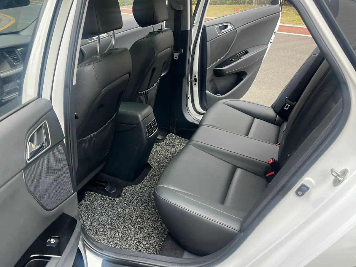 2017 Hyundai Mistra 1.8L 143HP L4 6AT,autocango,china used car exporter,china ev exporter,chinese used car exporter,chinese used ev exporter