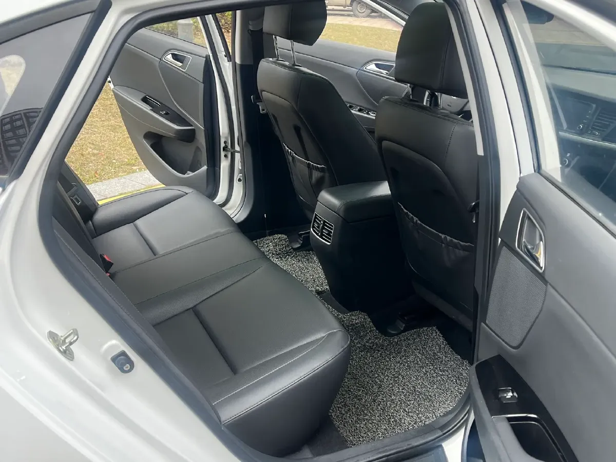 2017 Hyundai Mistra 1.8L 143HP L4 6AT,autocango,china used car exporter,china ev exporter,chinese used car exporter,chinese used ev exporter