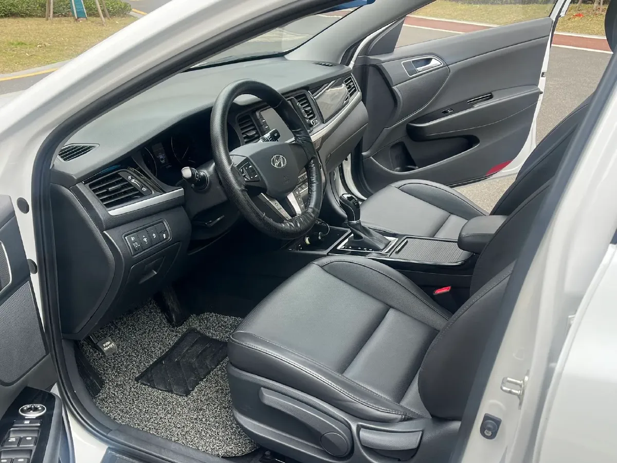 2017 Hyundai Mistra 1.8L 143HP L4 6AT,autocango,china used car exporter,china ev exporter,chinese used car exporter,chinese used ev exporter