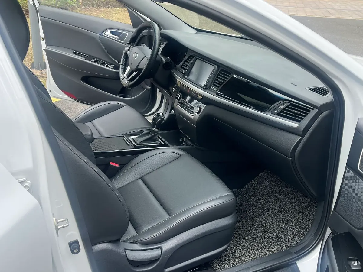 2017 Hyundai Mistra 1.8L 143HP L4 6AT,autocango,china used car exporter,china ev exporter,chinese used car exporter,chinese used ev exporter