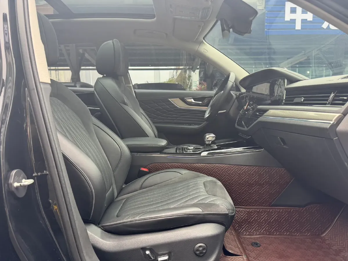 2022 HongQi HS5 2.0T 224HP L4 6AT,autocango,china used car exporter,china ev exporter,chinese used car exporter,chinese used ev exporter