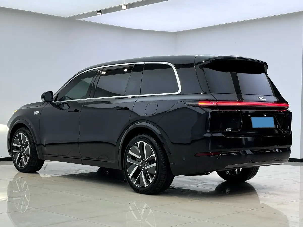 2023 Li L9 Range Extended 154HP REEV 42.6KWH,autocango,china used car exporter,china ev exporter,chinese used car exporter,chinese used ev exporter