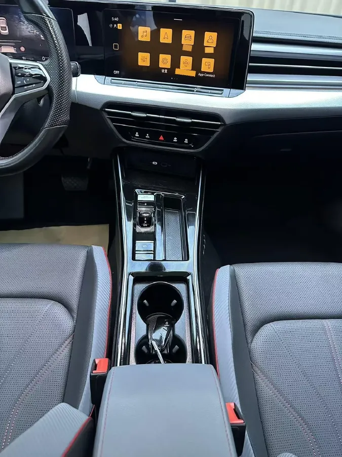 2023 Volkswagen Lamando 1.4T 150HP L4 7DCT,autocango,china used car exporter,china ev exporter,chinese used car exporter,chinese used ev exporter