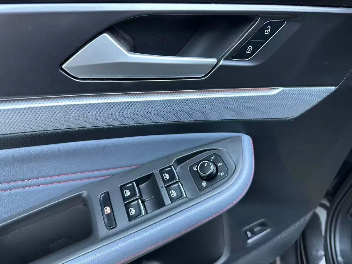 2023 Volkswagen Lamando 1.4T 150HP L4 7DCT,autocango,china used car exporter,china ev exporter,chinese used car exporter,chinese used ev exporter