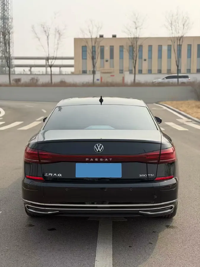 2025 Volkswagen Passat 2.0T 220HP L4 7DCT,autocango,china used car exporter,china ev exporter,chinese used car exporter,chinese used ev exporter