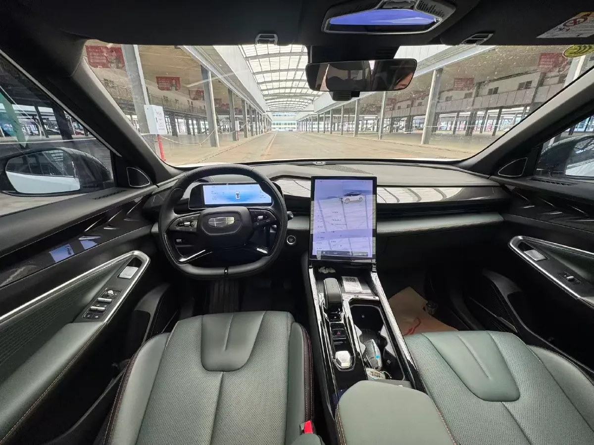 2024 Geely Azkarra 1.5T 181HP L4 7DCT,autocango,china used car exporter,china ev exporter,chinese used car exporter,chinese used ev exporter