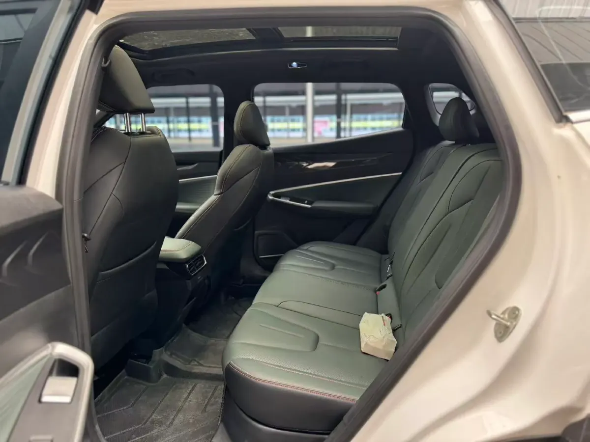 2024 Geely Azkarra 1.5T 181HP L4 7DCT,autocango,china used car exporter,china ev exporter,chinese used car exporter,chinese used ev exporter