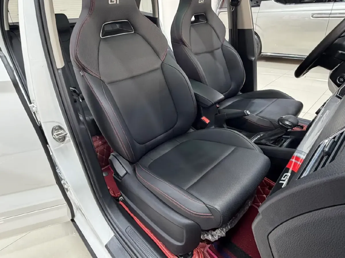 2022 Skoda Kamiq 1.5L 112HP L4 6AT,autocango,china used car exporter,china ev exporter,chinese used car exporter,chinese used ev exporter