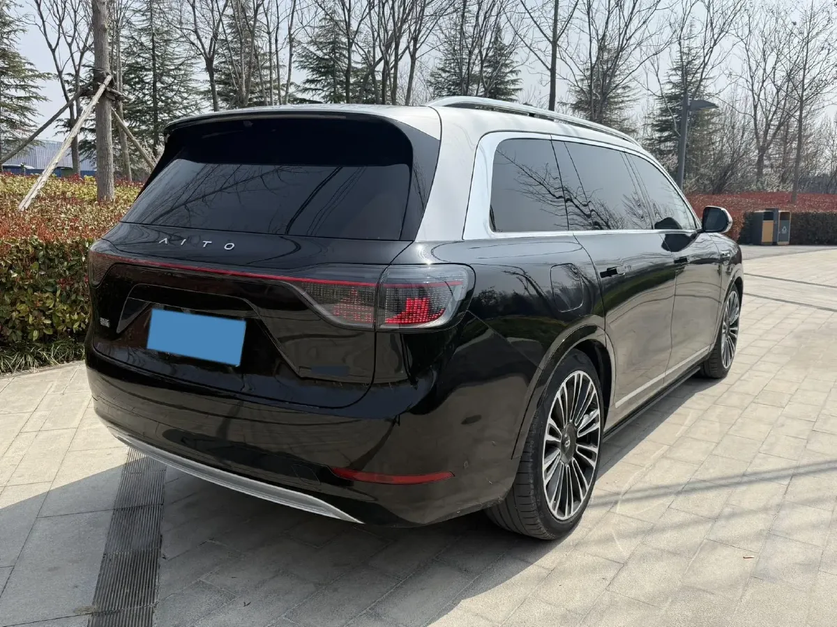2024 AITO AITO M9 1.5T 152HP L4 REEV 42KWH,autocango,china used car exporter,china ev exporter,chinese used car exporter,chinese used ev exporter