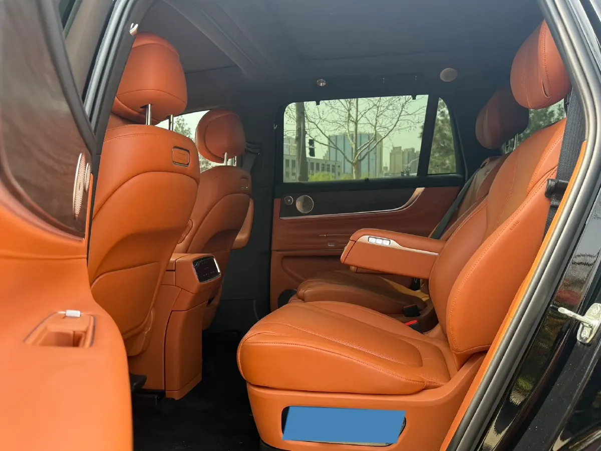 2024 AITO AITO M9 1.5T 152HP L4 REEV 42KWH,autocango,china used car exporter,china ev exporter,chinese used car exporter,chinese used ev exporter