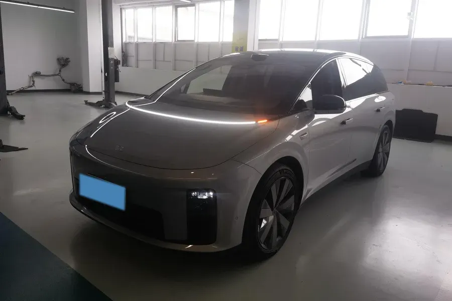 2025 Li i8 BEV,autocango,china used car exporter,china ev exporter,chinese used car exporter,chinese used ev exporter