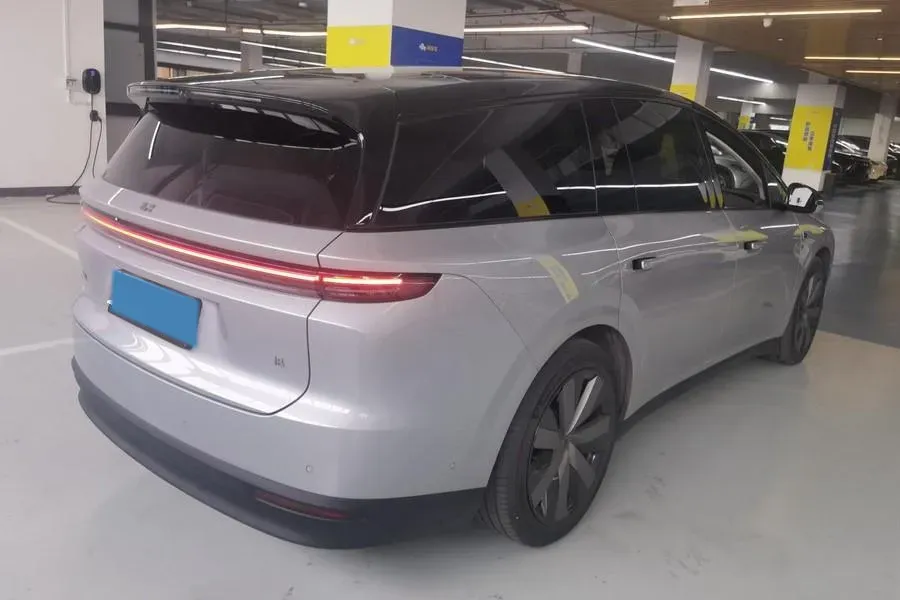 2025 Li i8 BEV,autocango,china used car exporter,china ev exporter,chinese used car exporter,chinese used ev exporter