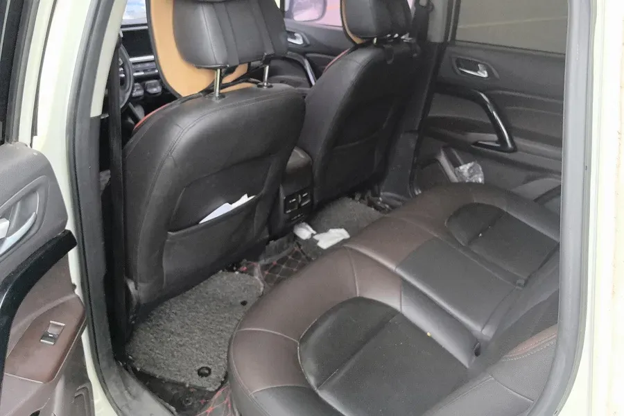 2017 GAC Trumpchi GS4 1.5T 152HP L4 5MT,autocango,china used car exporter,china ev exporter,chinese used car exporter,chinese used ev exporter