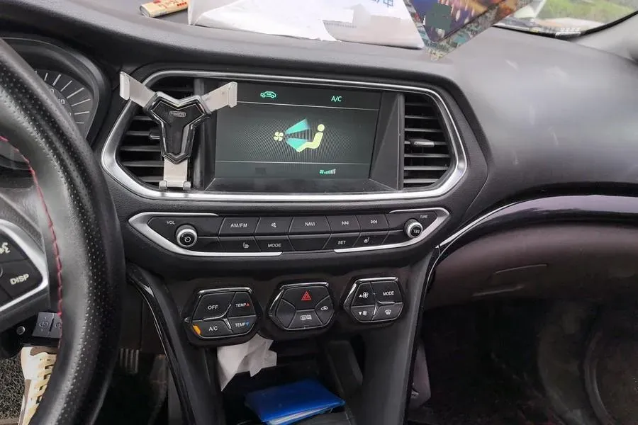 2017 GAC Trumpchi GS4 1.5T 152HP L4 5MT,autocango,china used car exporter,china ev exporter,chinese used car exporter,chinese used ev exporter