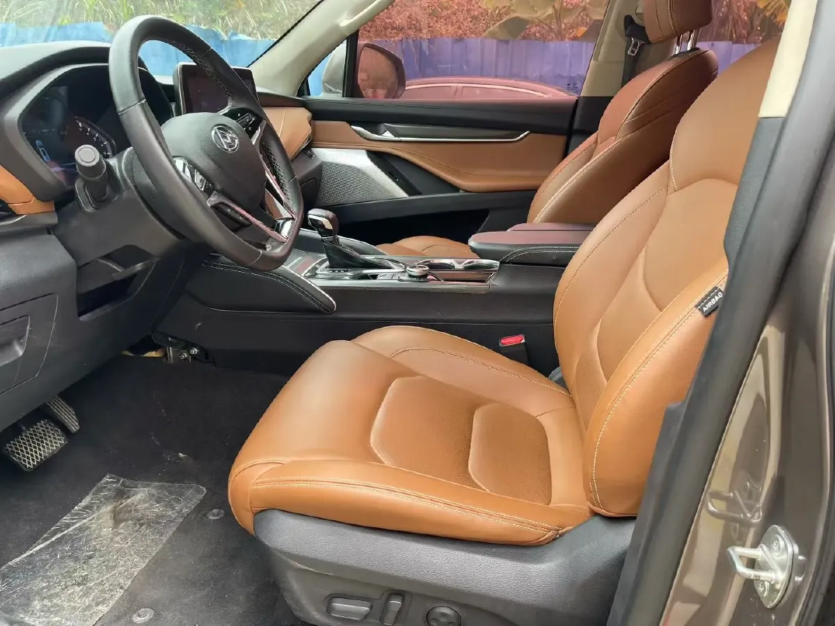 2017 MAXUS D90 2.0T 224HP L4 6AT,autocango,china used car exporter,china ev exporter,chinese used car exporter,chinese used ev exporter