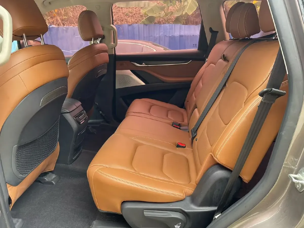 2017 MAXUS D90 2.0T 224HP L4 6AT,autocango,china used car exporter,china ev exporter,chinese used car exporter,chinese used ev exporter