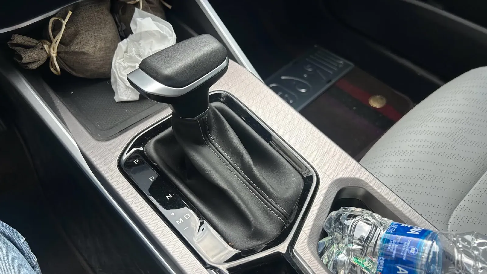 2022 Geely Emgrand 1.5L 114HP L4 CVT,autocango,china used car exporter,china ev exporter,chinese used car exporter,chinese used ev exporter