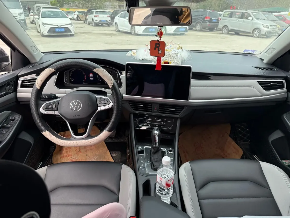 2023 Volkswagen Bora 1.5T 160HP L4 7DCT,autocango,china used car exporter,china ev exporter,chinese used car exporter,chinese used ev exporter