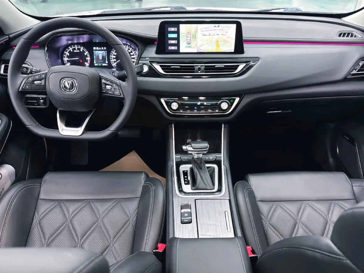 2022 ChangAn Raeton CC 1.5T 188HP L4 7DCT,autocango,china used car exporter,china ev exporter,chinese used car exporter,chinese used ev exporter