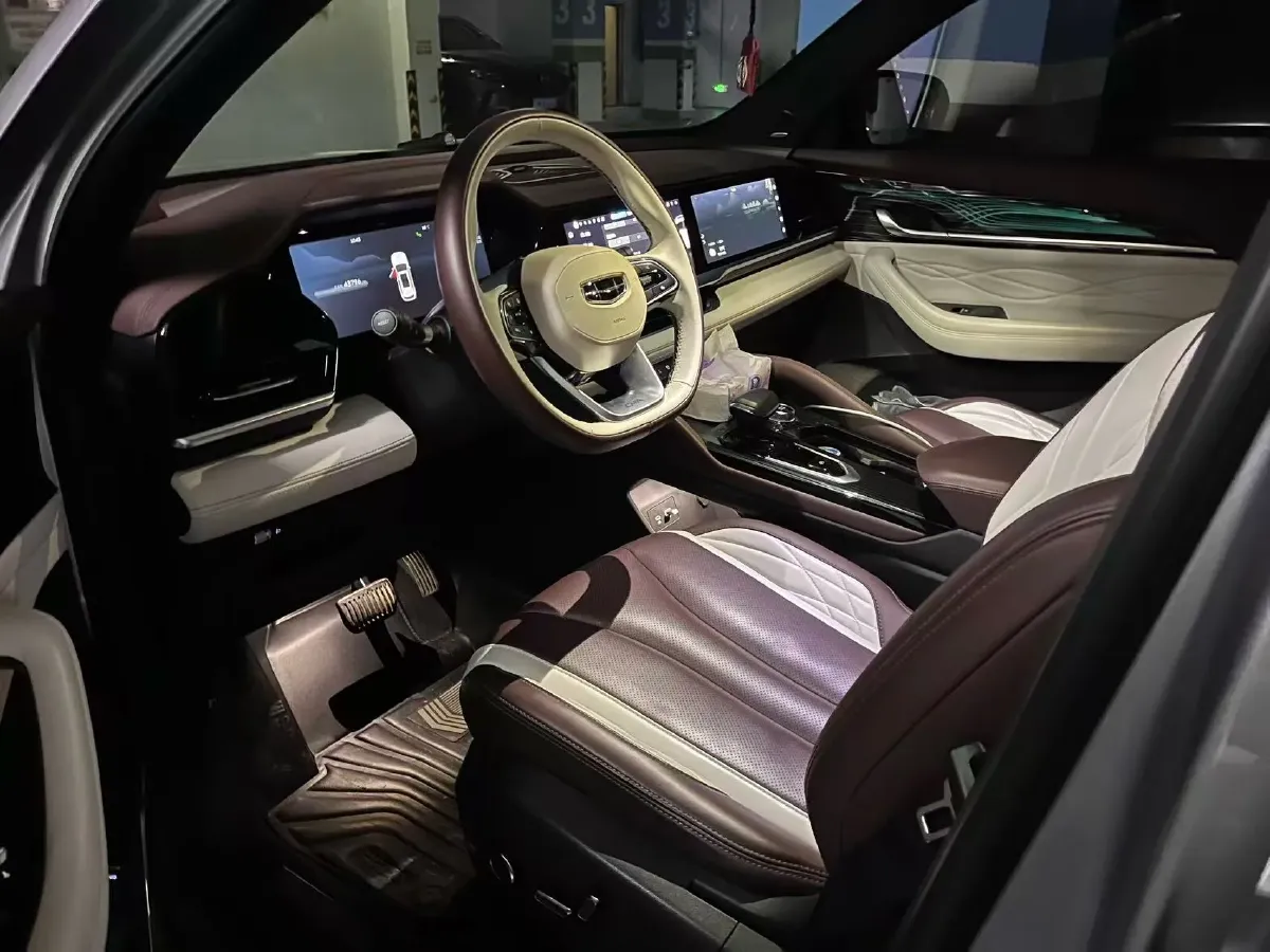 2021 Geely Monjaro 2.0T 238HP L4 8AT,autocango,china used car exporter,china ev exporter,chinese used car exporter,chinese used ev exporter