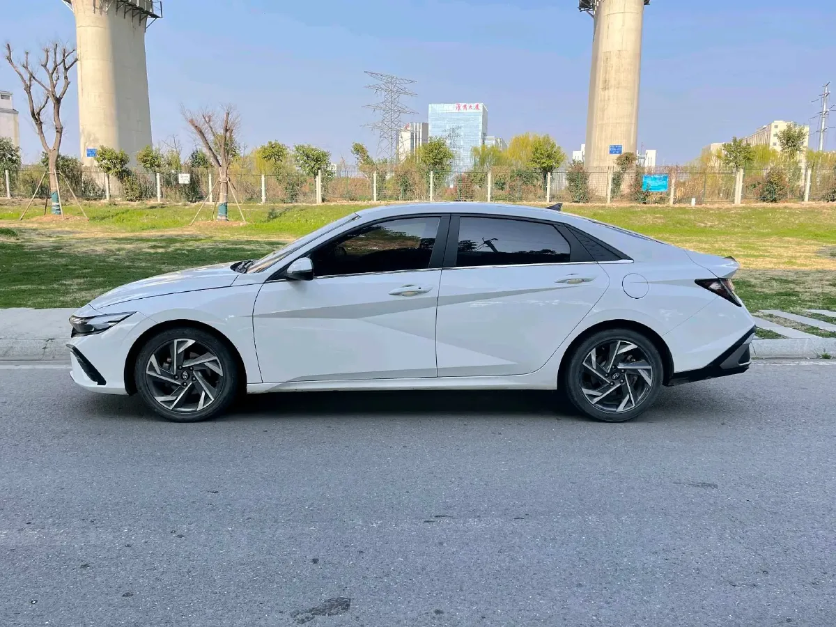 2023 Hyundai Elantra 1.5L 115HP L4 CVT,autocango,china used car exporter,china ev exporter,chinese used car exporter,chinese used ev exporter