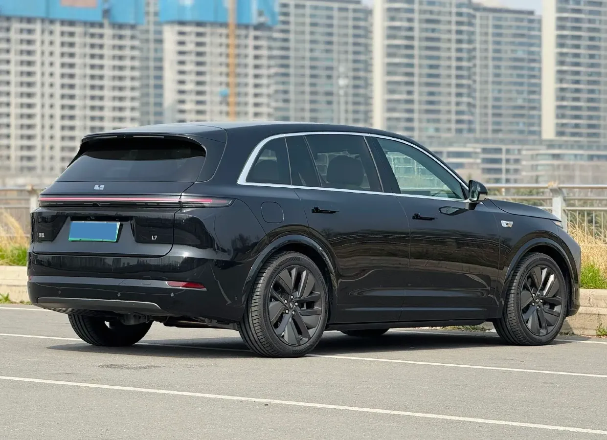 2024 Li L8 Range Extended 154HP REEV 52.3KWH,autocango,china used car exporter,china ev exporter,chinese used car exporter,chinese used ev exporter