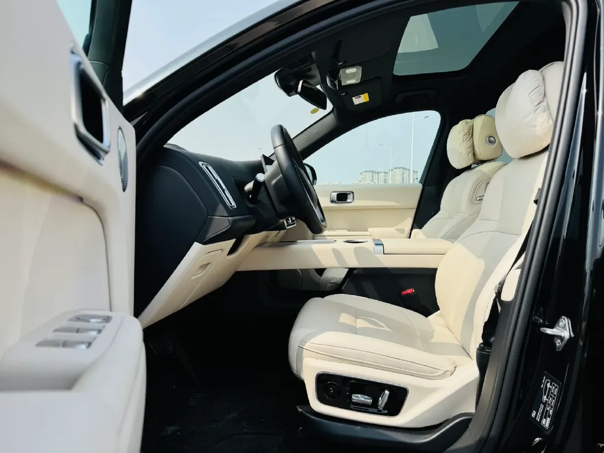 2024 Li L8 Range Extended 154HP REEV 52.3KWH,autocango,china used car exporter,china ev exporter,chinese used car exporter,chinese used ev exporter