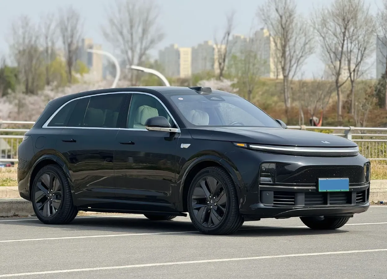 2024 Li L8 Range Extended 154HP REEV 52.3KWH,autocango,china used car exporter,china ev exporter,chinese used car exporter,chinese used ev exporter