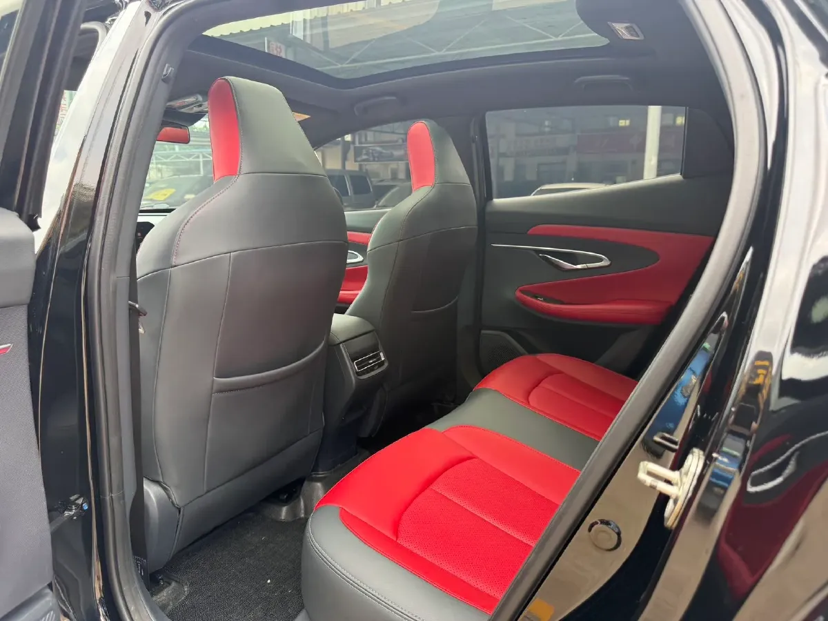 2021 ChangAn UNI-T 1.5T 180HP L4 7DCT,autocango,china used car exporter,china ev exporter,chinese used car exporter,chinese used ev exporter