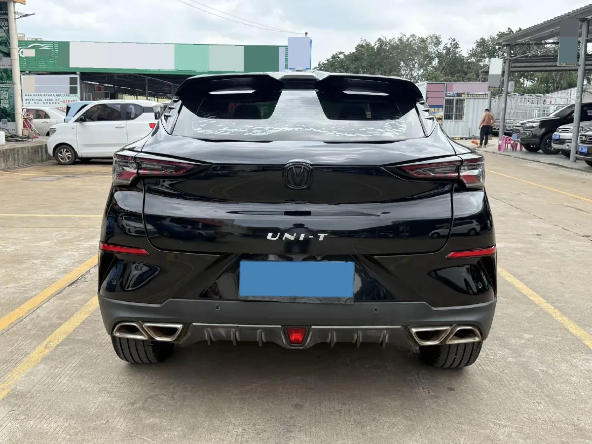 2021 ChangAn UNI-T 1.5T 180HP L4 7DCT,autocango,china used car exporter,china ev exporter,chinese used car exporter,chinese used ev exporter