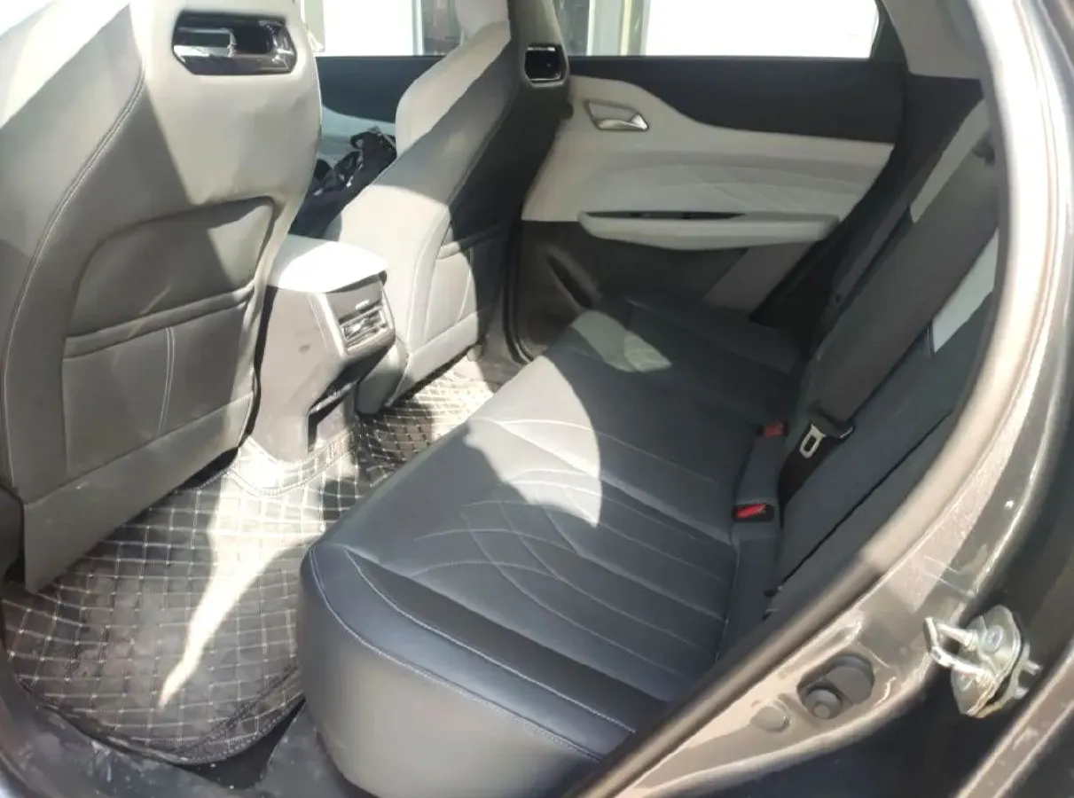 2025 ChangAn UNI-Z 1.5L 98HP L4 E-CVT PHEV 18.4KWH,autocango,china used car exporter,china ev exporter,chinese used car exporter,chinese used ev exporter