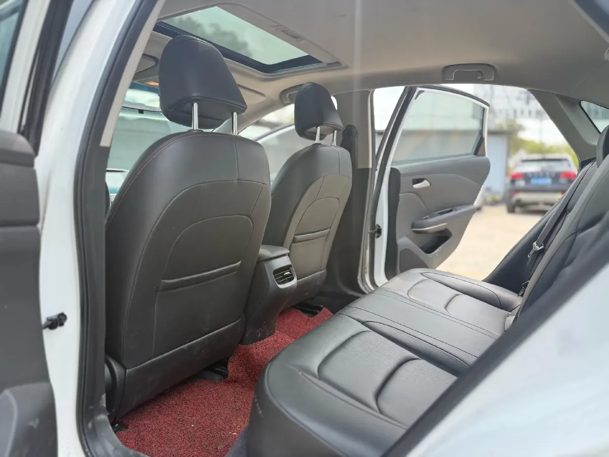 2020 Chevrolet Monza 1.0T 125HP L3 6DCT,autocango,china used car exporter,china ev exporter,chinese used car exporter,chinese used ev exporter