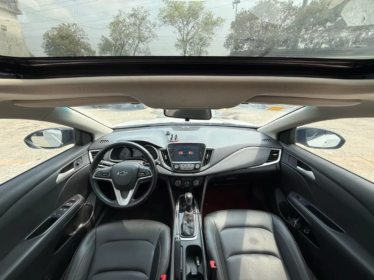 2020 Chevrolet Monza 1.0T 125HP L3 6DCT,autocango,china used car exporter,china ev exporter,chinese used car exporter,chinese used ev exporter