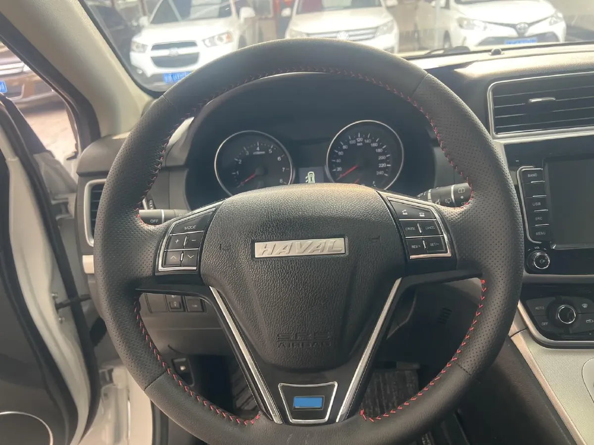 2019 Haval M6 1.5T 150HP L4 7DCT,autocango,china used car exporter,china ev exporter,chinese used car exporter,chinese used ev exporter