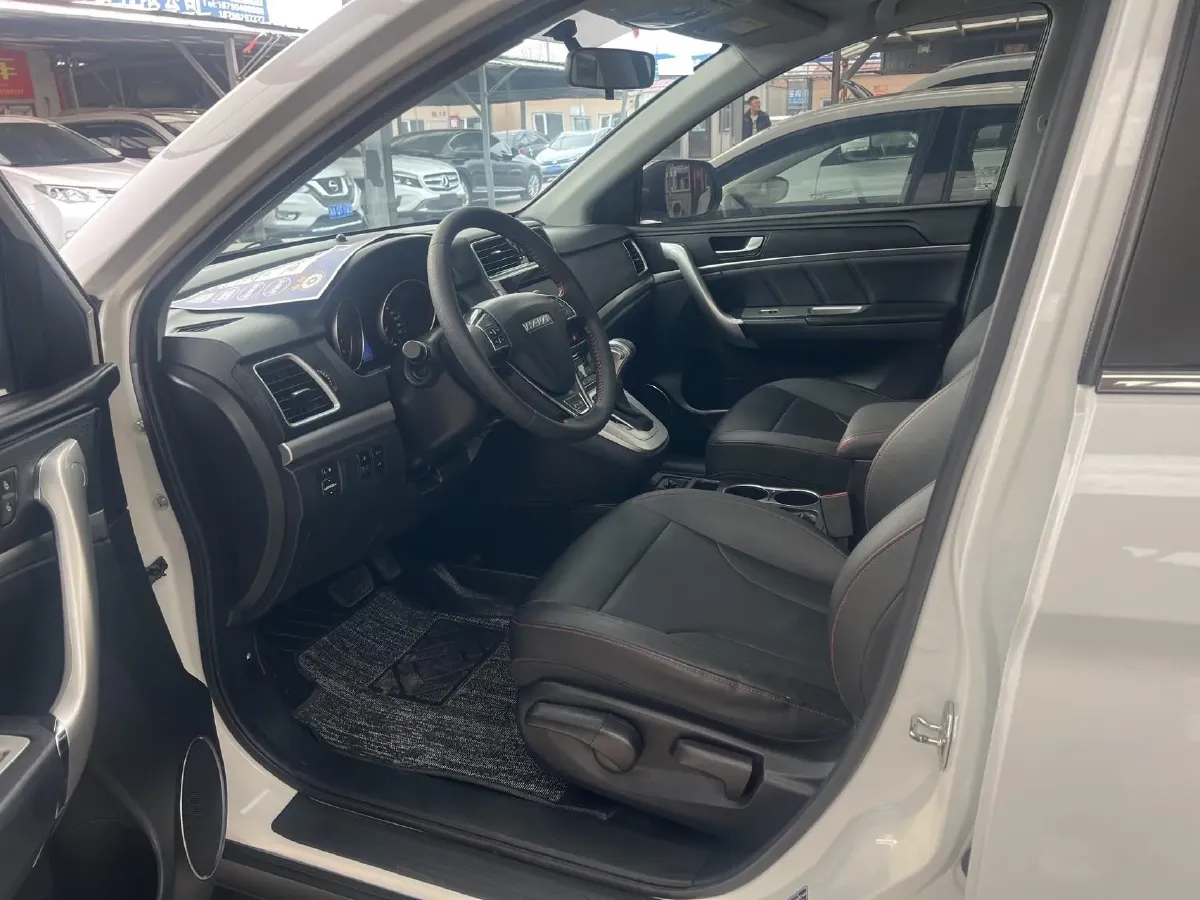 2019 Haval M6 1.5T 150HP L4 7DCT,autocango,china used car exporter,china ev exporter,chinese used car exporter,chinese used ev exporter