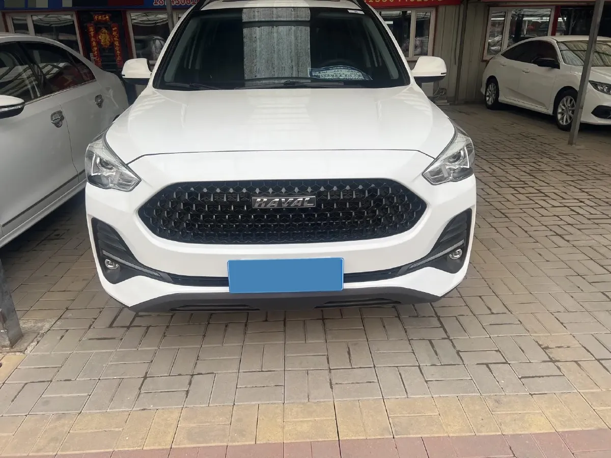 2019 Haval M6 1.5T 150HP L4 7DCT,autocango,china used car exporter,china ev exporter,chinese used car exporter,chinese used ev exporter
