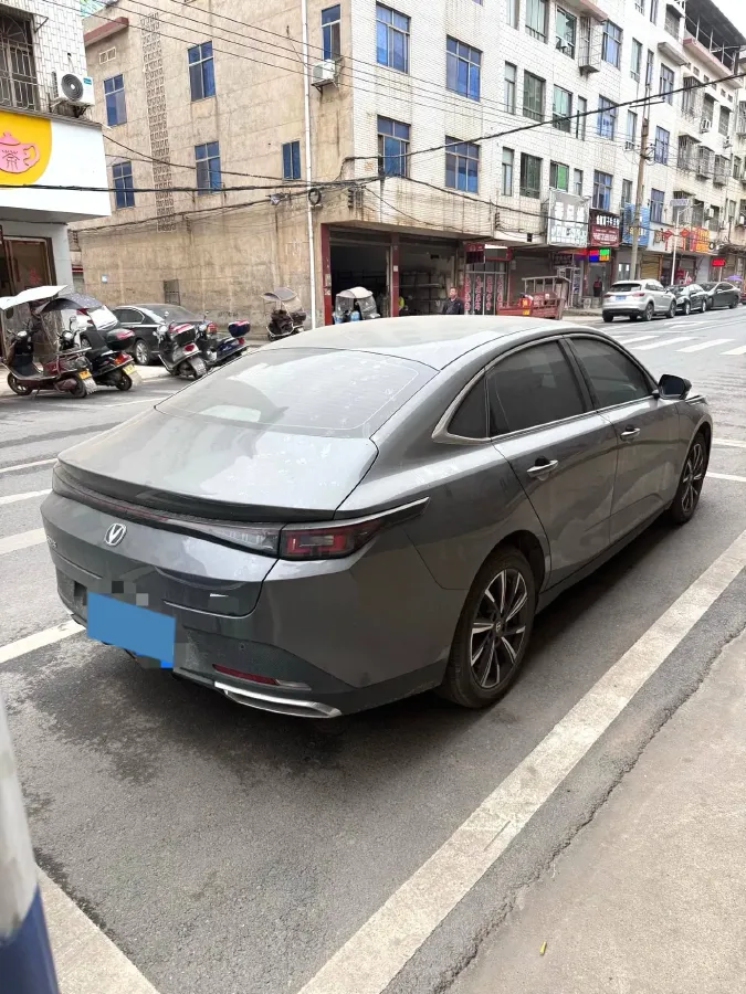 2025 ChangAn Eado 1.5T 192HP L4 7DCT,autocango,china used car exporter,china ev exporter,chinese used car exporter,chinese used ev exporter