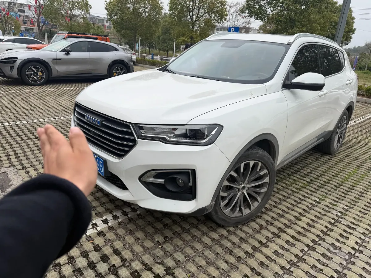 2018 Haval H6 1.5T 169HP L4 7DCT,autocango,china used car exporter,china ev exporter,chinese used car exporter,chinese used ev exporter