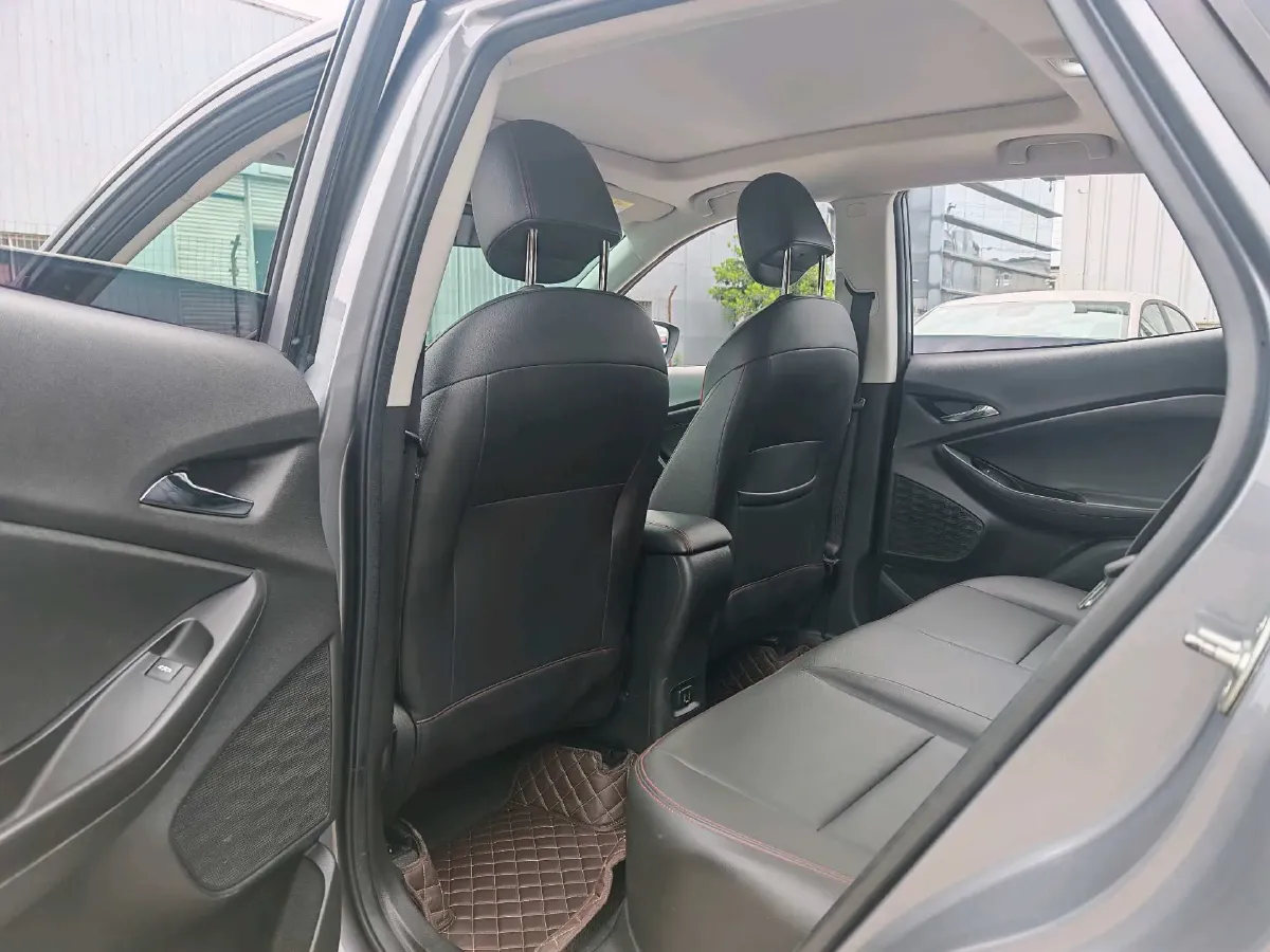 2021 Chevrolet Trax 1.3T 165HP L3 CVT,autocango,china used car exporter,china ev exporter,chinese used car exporter,chinese used ev exporter