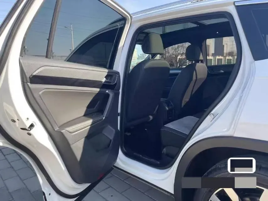 2021 Volkswagen Tayron 2.0T 220HP L4 7DCT,autocango,china used car exporter,china ev exporter,chinese used car exporter,chinese used ev exporter