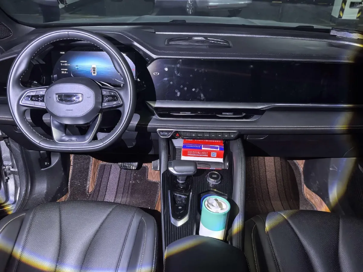 2024 Geely Monjaro 2.0T 218HP L4 7DCT,autocango,china used car exporter,china ev exporter,chinese used car exporter,chinese used ev exporter