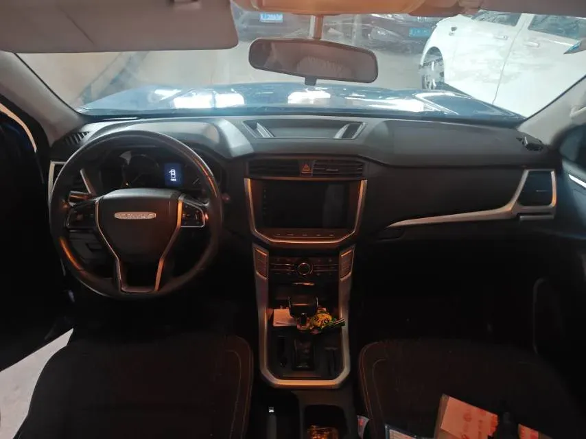 2020 MAXUS T70 2.0T 214HP L4 8AT,autocango,china used car exporter,china ev exporter,chinese used car exporter,chinese used ev exporter