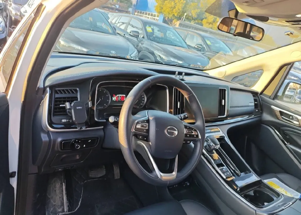 2021 GAC Trumpchi M8 2.0T 252HP L4 8AT,autocango,china used car exporter,china ev exporter,chinese used car exporter,chinese used ev exporter