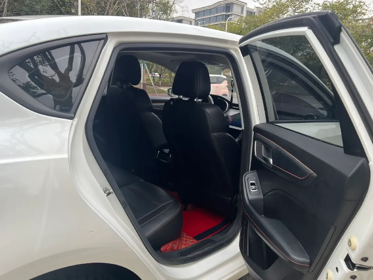 2020 MG MG6 1.5T 181HP L4 7DCT,autocango,china used car exporter,china ev exporter,chinese used car exporter,chinese used ev exporter