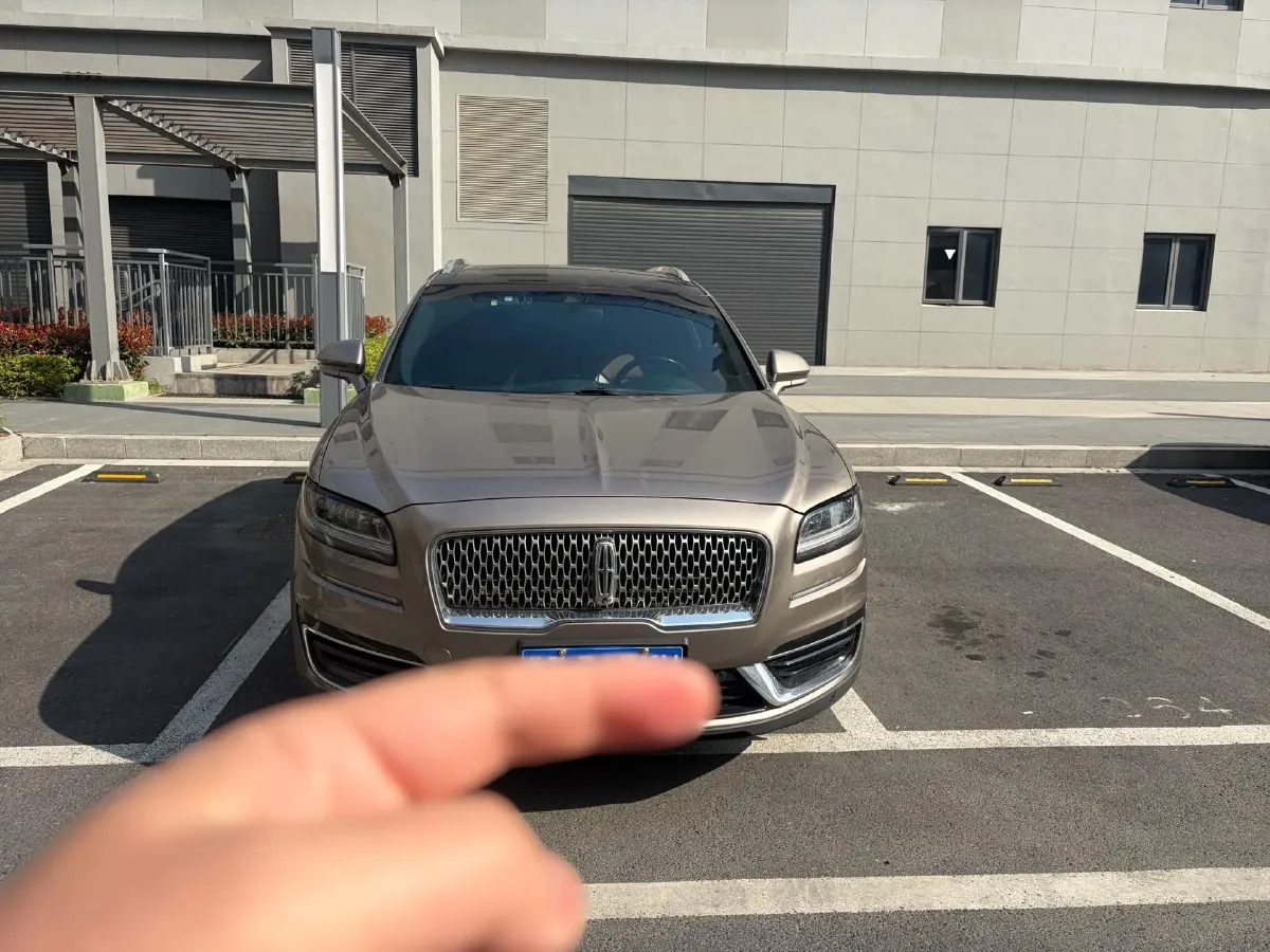2019 Lincoln Nautilus 2.7T 329HP V6 8AT,autocango,china used car exporter,china ev exporter,chinese used car exporter,chinese used ev exporter