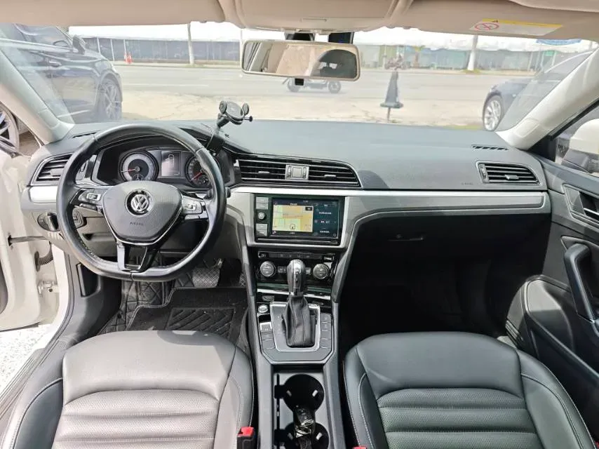 2019 Volkswagen Passat 1.4T 150HP L4 7DCT,autocango,china used car exporter,china ev exporter,chinese used car exporter,chinese used ev exporter