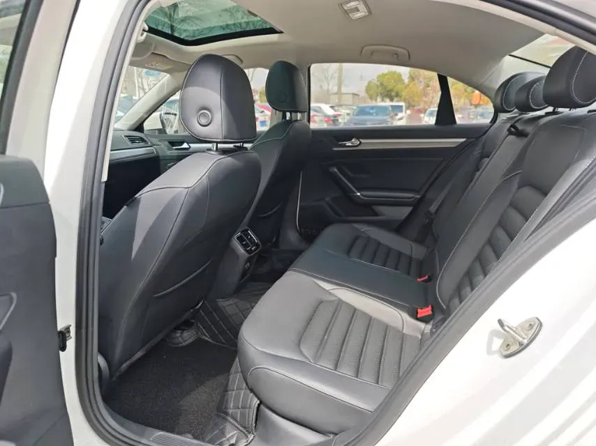 2019 Volkswagen Passat 1.4T 150HP L4 7DCT,autocango,china used car exporter,china ev exporter,chinese used car exporter,chinese used ev exporter