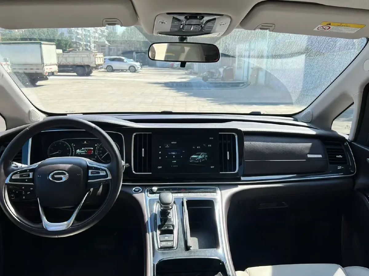 2021 GAC Trumpchi M8 2.0T 252HP L4 8AT,autocango,china used car exporter,china ev exporter,chinese used car exporter,chinese used ev exporter