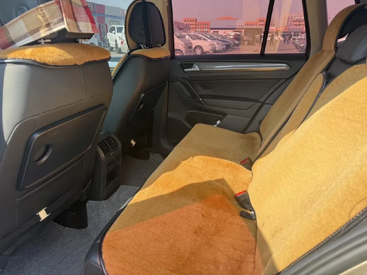 2018 Volkswagen Golf Sportsvan 1.4T 131HP L4 7DCT,autocango,china used car exporter,china ev exporter,chinese used car exporter,chinese used ev exporter